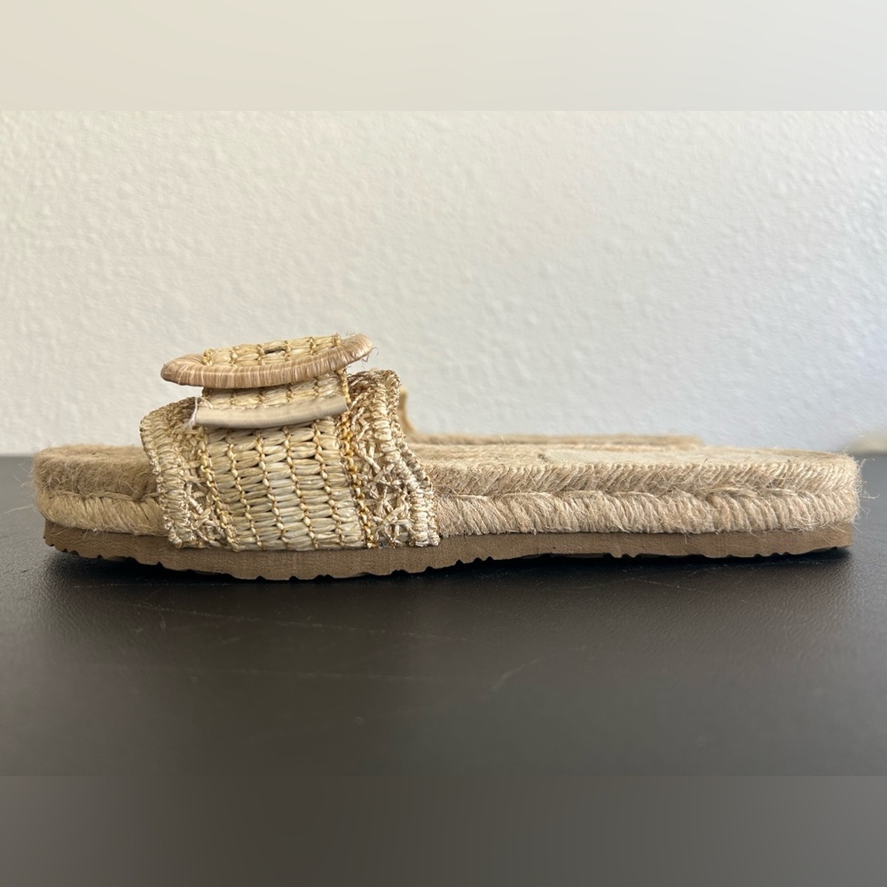 HAUTE HIPPIE Size 7.5M Nyssa Raffia Buckle Slides NATURAL COLOR - Picture 2 of 9